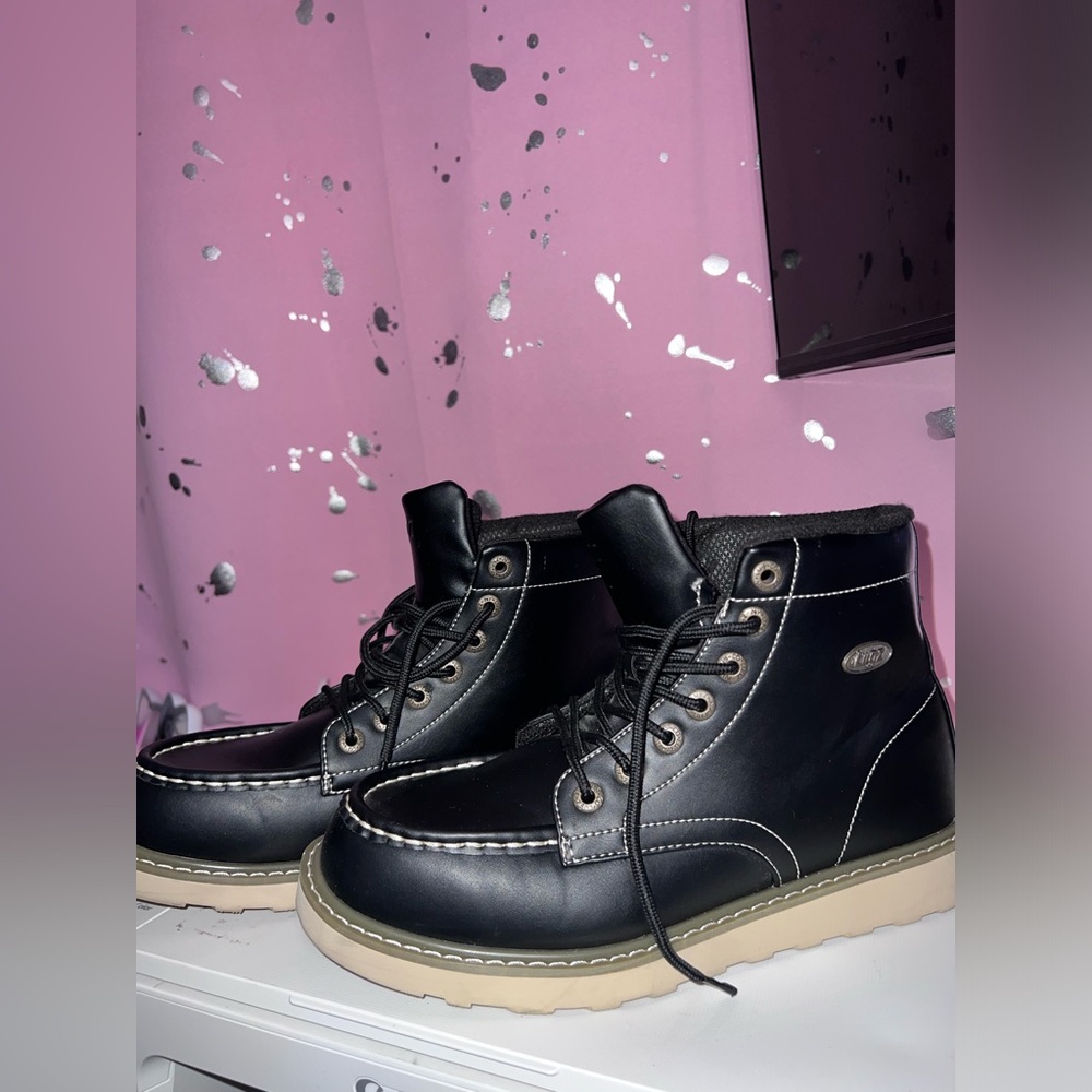 Men’s Lug Black Faux leather boots size 9.5